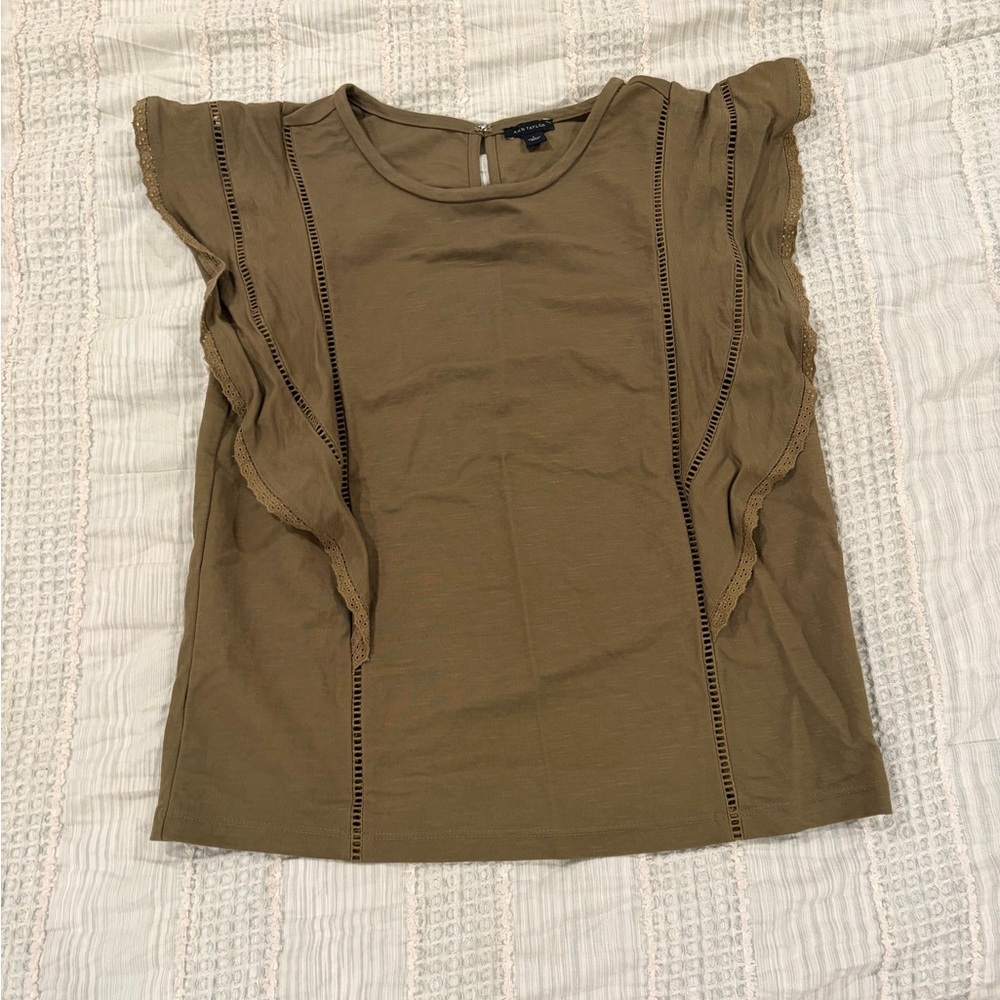 Ann Taylor Olive Green Ruffle Sleeve Blouse Size Small EUC